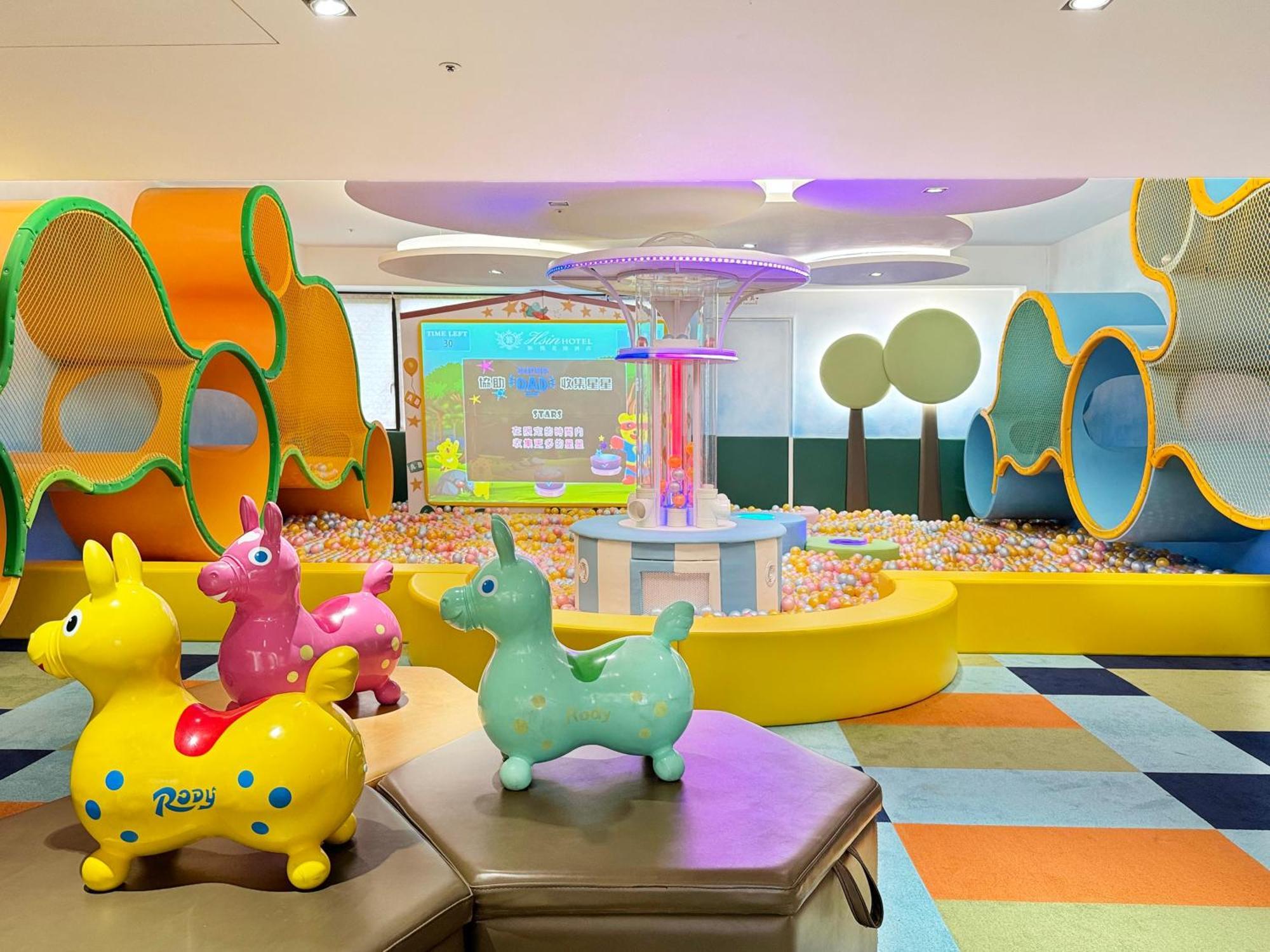 Hsin Hotel 嘉義市 エクステリア 写真 The Kiddie Playground