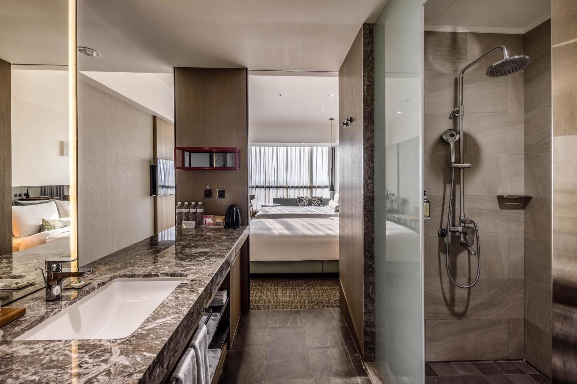 Hsin Hotel 嘉義市 部屋 写真 A bathroom at the hotel